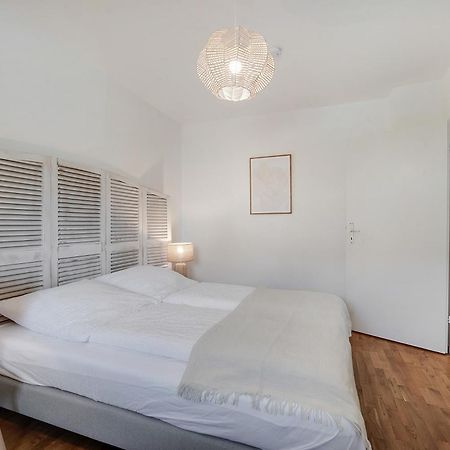 Chiemsee Ferienwohnung Gartenblick Prien am Chiemsee Eksteriør bilde